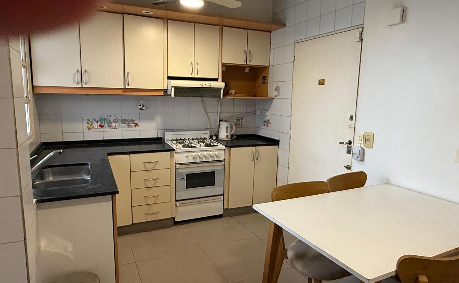 Foto de Venta 4 amb con dep al frente y cochera 120m, imagen 3