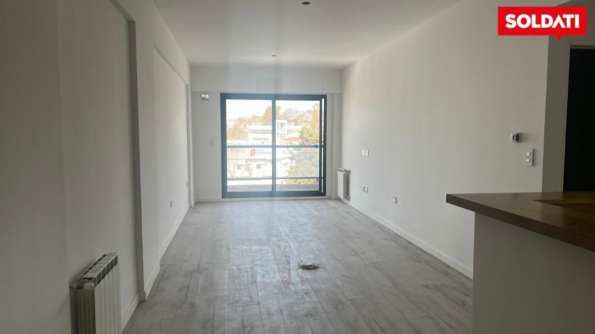 Foto de Departamento con radiadores en venta de 4 ambientes - Villa Devoto, imagen 1