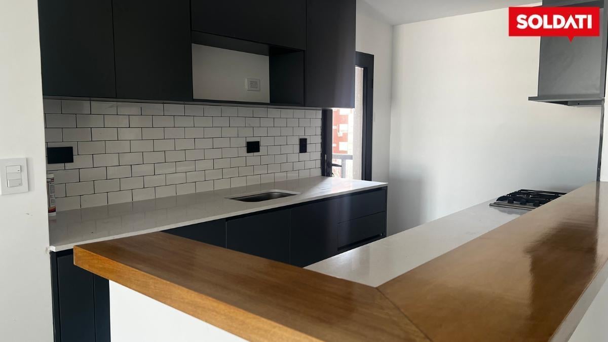 Foto de Venta Departamento con balcones radiadores 4 ambientes en Villa Devoto, imagen 3