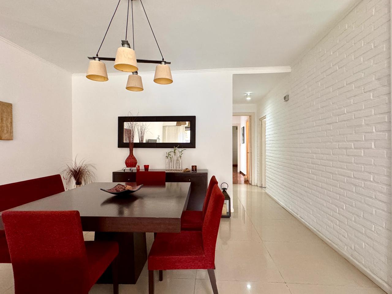 Foto de Venta Casa de 4 ambientes, pileta, jardin y parrilla, Martinez, imagen 1