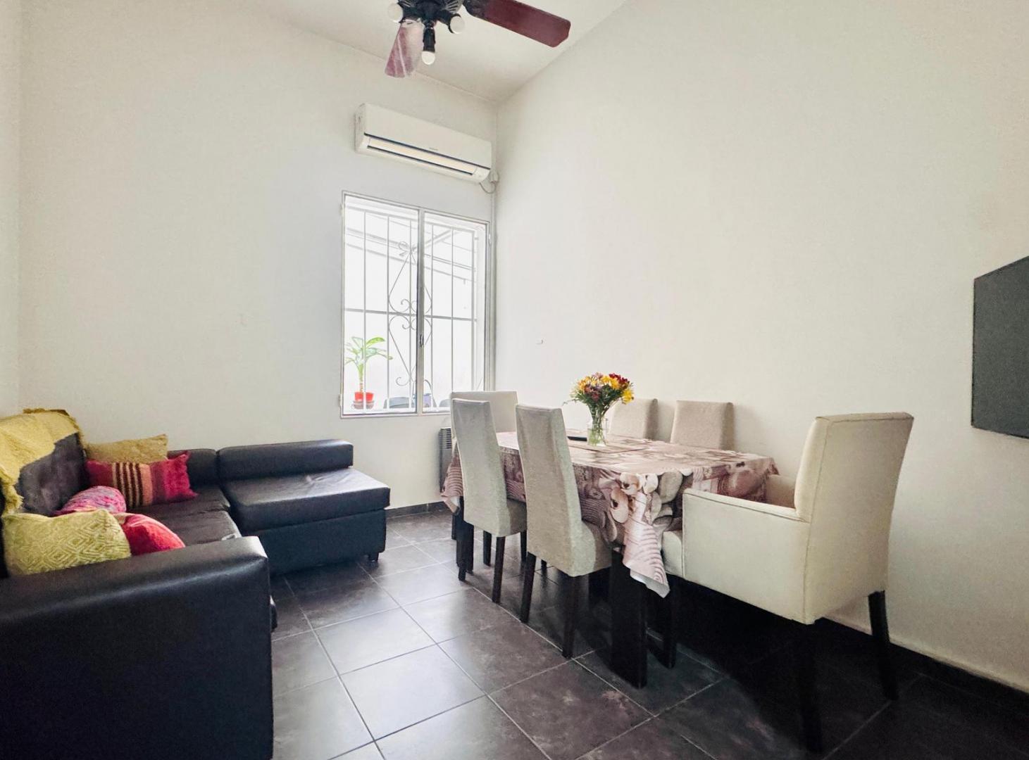 Foto de Venta Departamento 2 Ambientes con Patio en Planta Baja Almagro, imagen 2