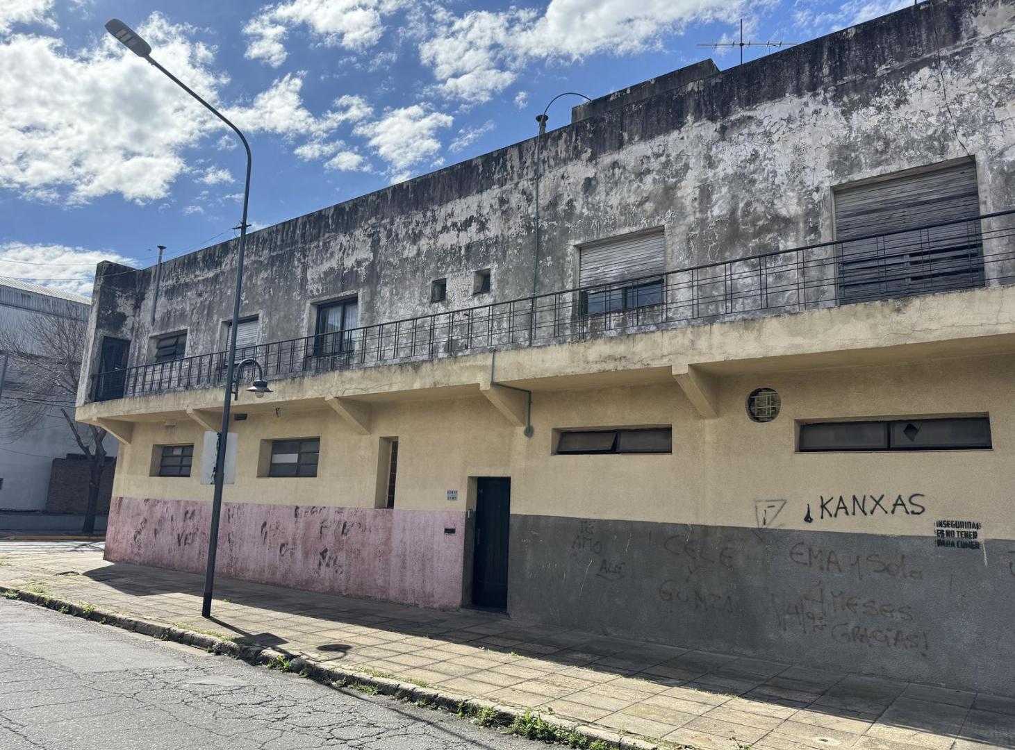 Foto de Edificio Comercial en Florida Oeste, imagen 2