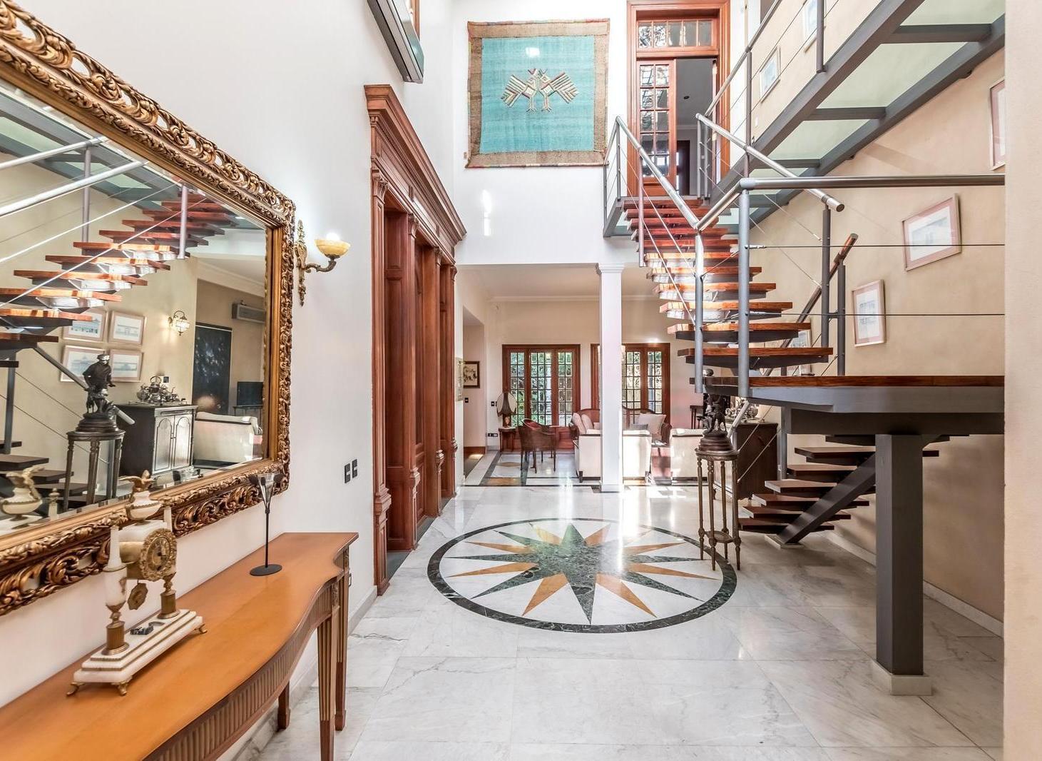 Foto de Casa en venta en Villa Urquiza Jardin Garage Quincho Yacuzzi, imagen 1