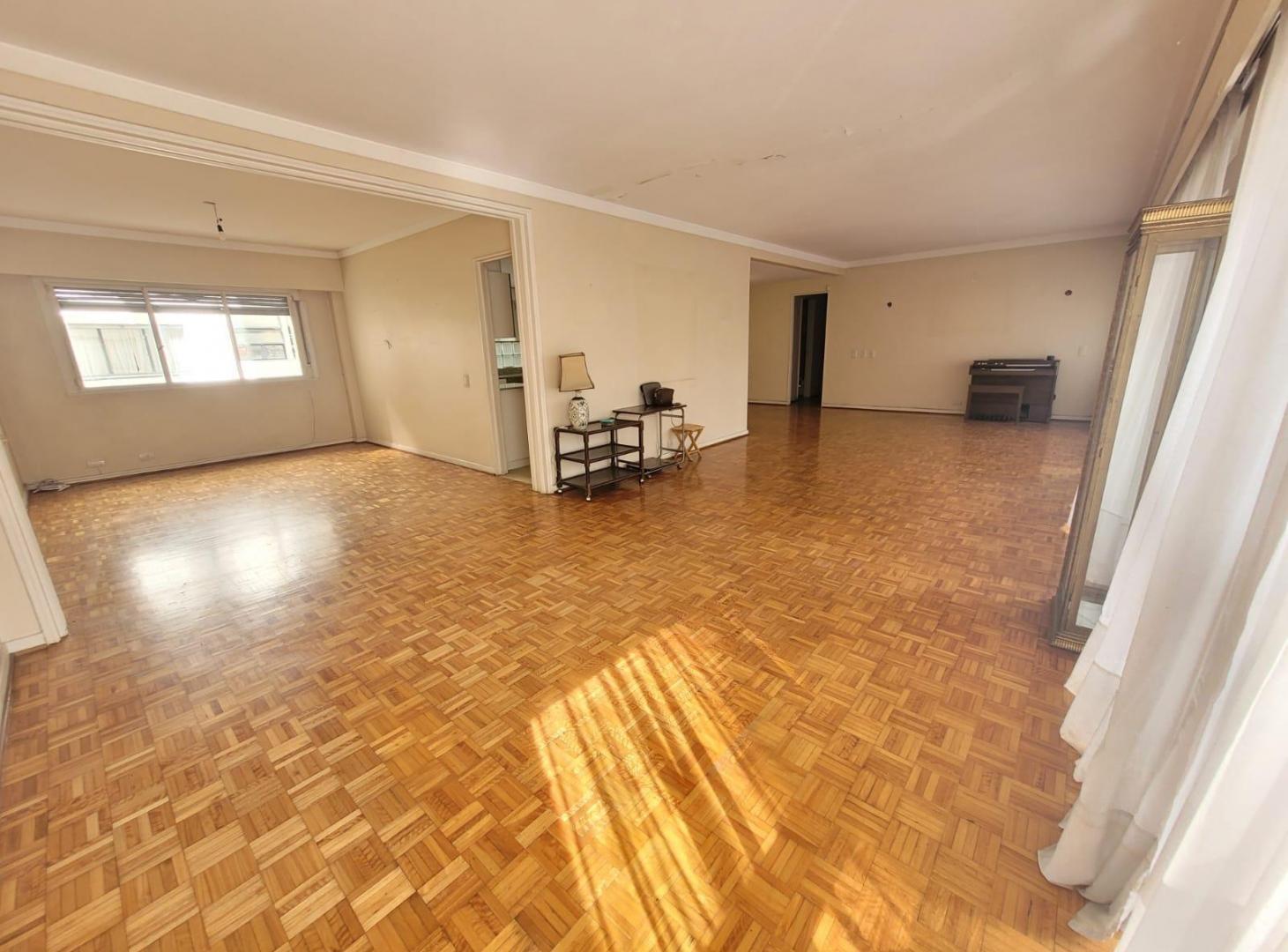 Foto de Venta - 4 Ambientes más Escritorio Cochera y baulera - Paseo del Angel, imagen 2