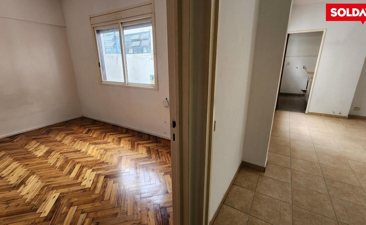 Foto de Departamento en venta Balvanera 2 ambientes piso alto lateral, imagen 5