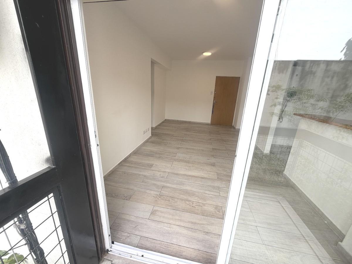 Foto de Departamento 2 ambientes con balcon en Barrio Norte, imagen 5