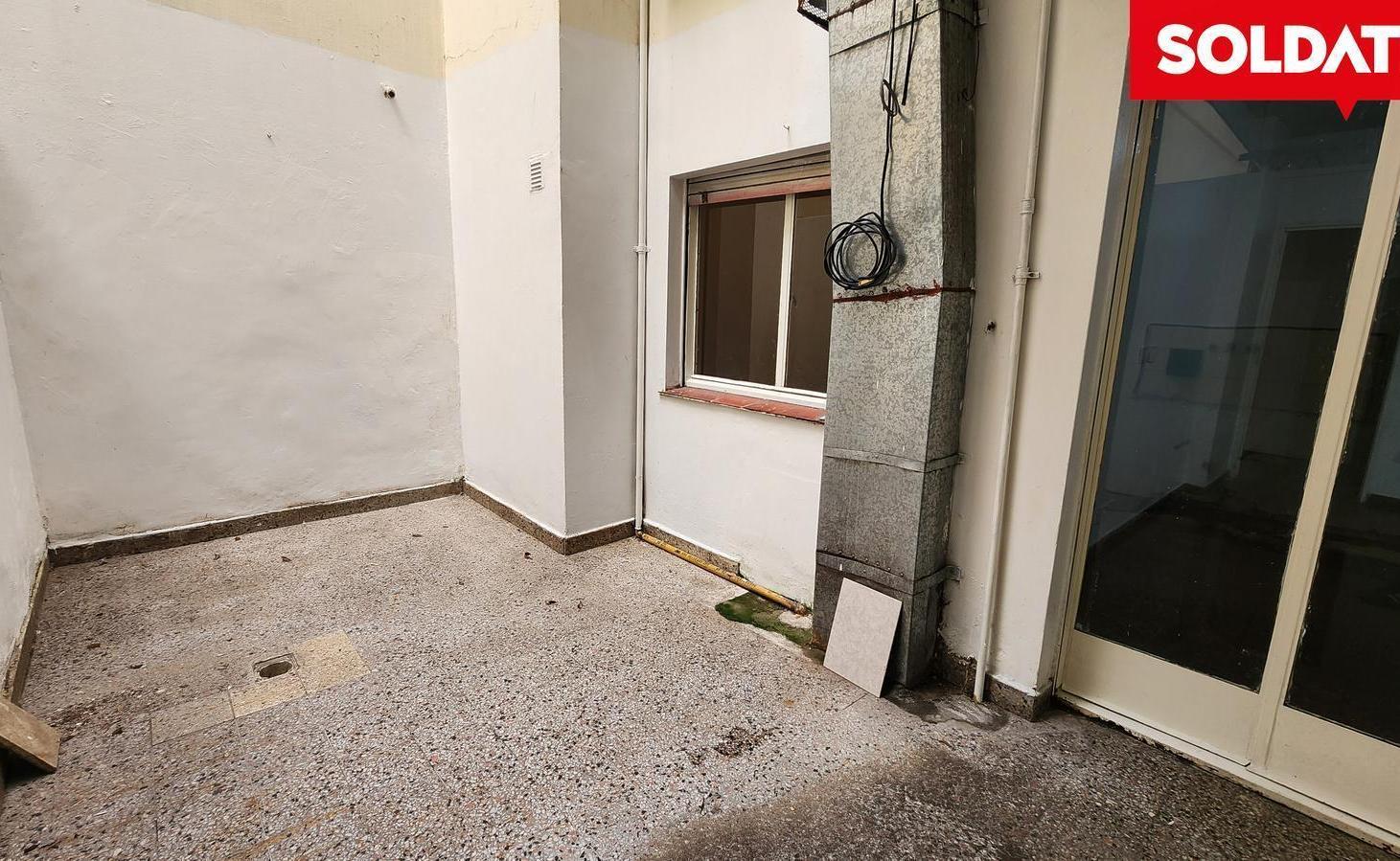 Foto de Departamento dos ambientes venta Patio Planta Baja San Cristobal, imagen 2