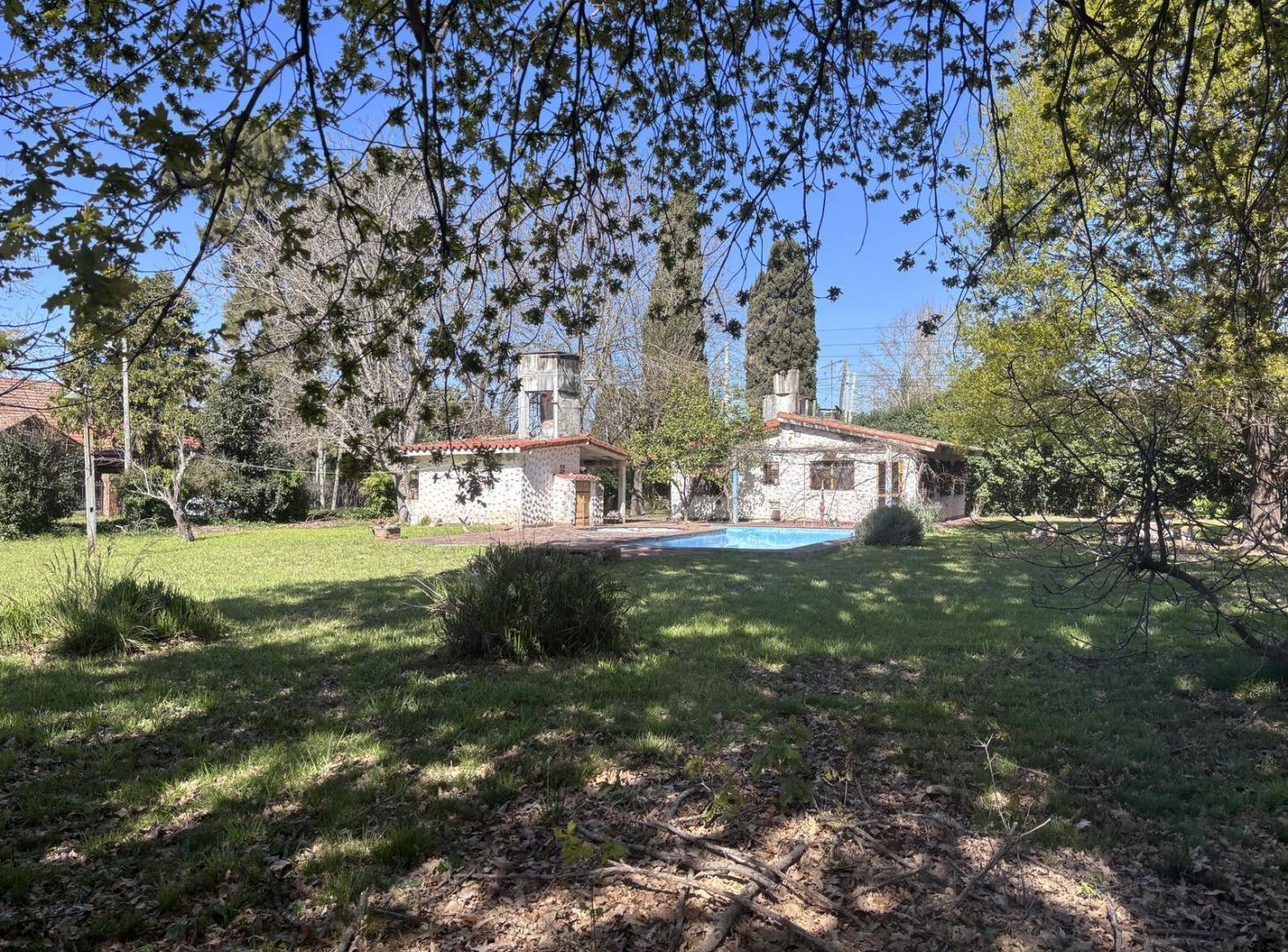 Foto de Venta Casa en Pilar con Pileta sobre lote de 2000 mts, imagen 2