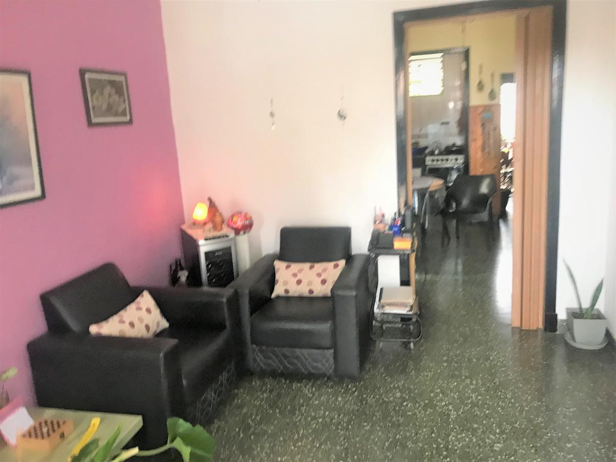 Foto de Casa. 3 dormitorios.2 baños.Fondo.Quincho.Parrilla.Cochera.Bernal Este, imagen 4