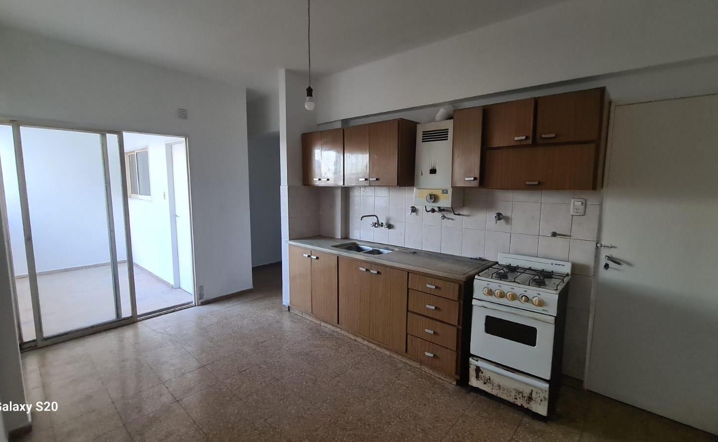 Departamento 2 dorm p/ escalera 2 baños en Cofico