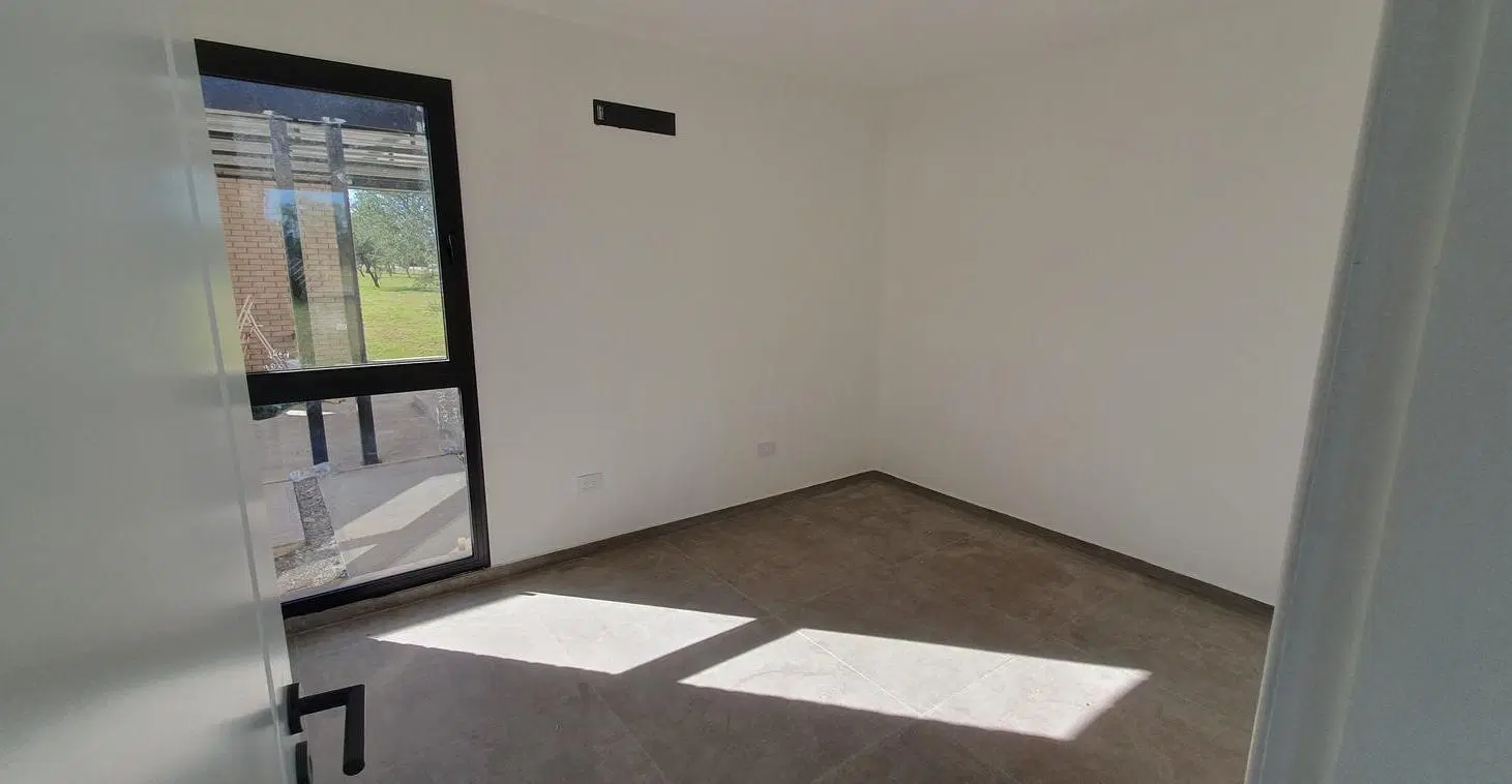 CASA EN VENTA 7 SOLES 3 DORMITORIOS 8