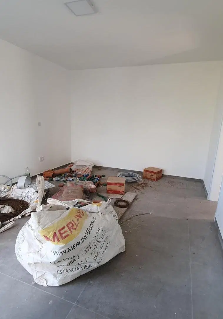 CASA EN VENTA 7 SOLES 3 DORMITORIOS 4