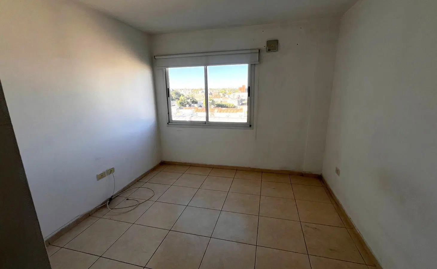 Departamento 1 dormitorio con balcón - B° General Paz 5