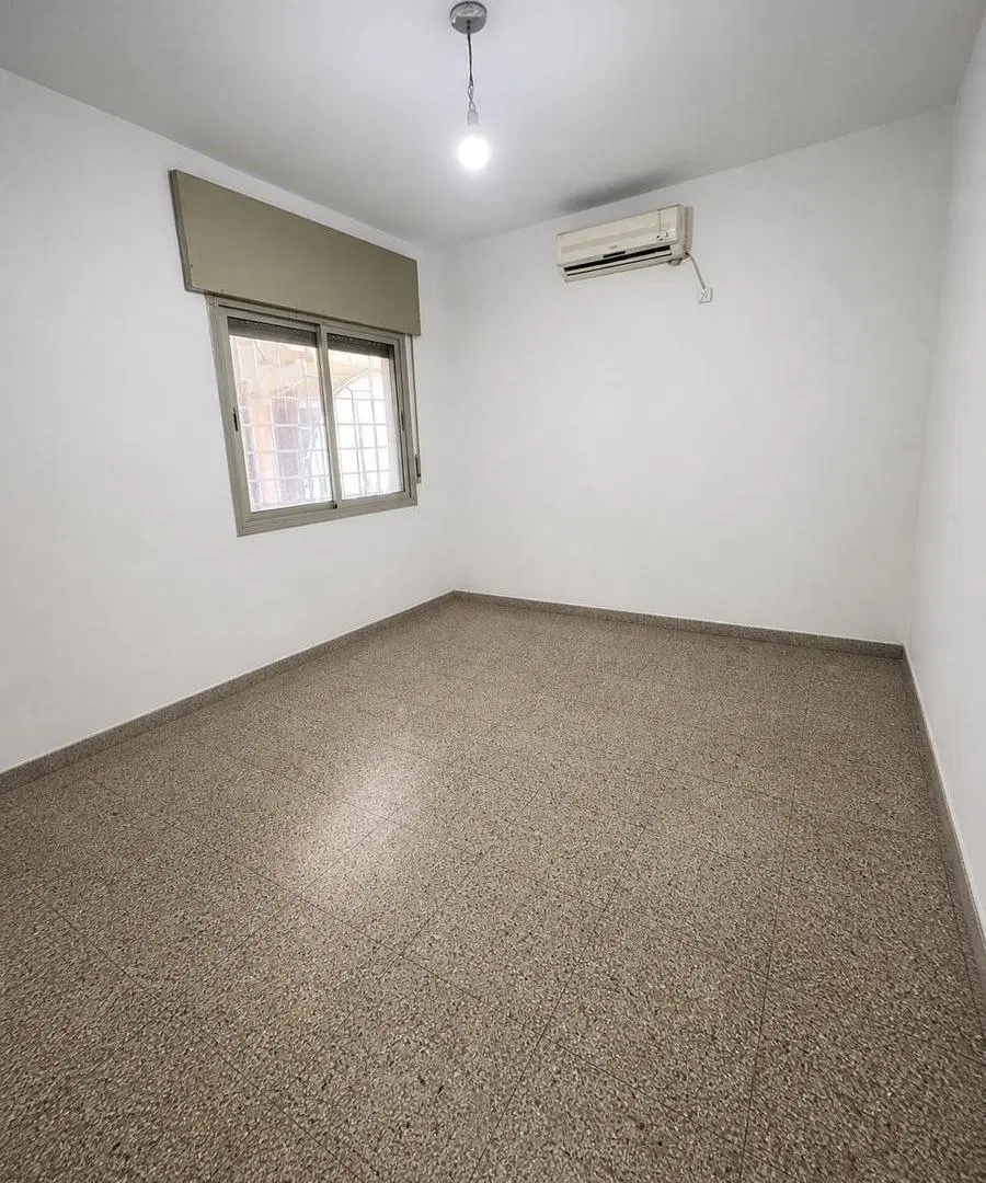 Casa 4 dormitorios barrio San Carlos 2