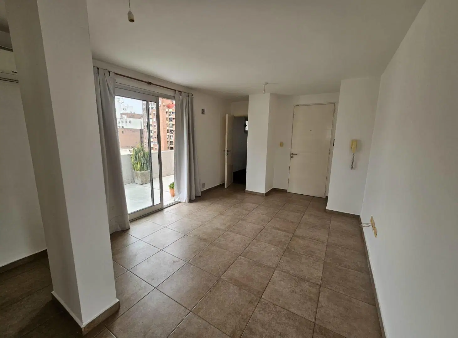 Departamento con balcón y terraza privados - 2 dormitorios 2 baños 1