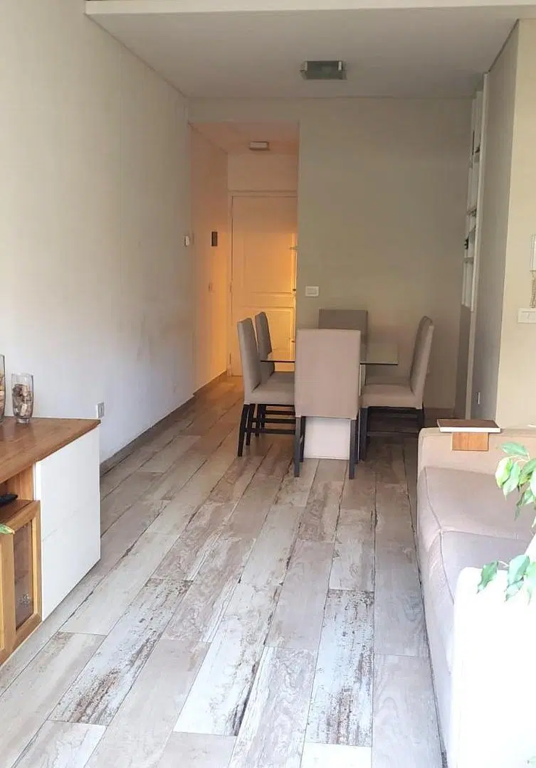 Departamento 2 dormitorios con balcón 4