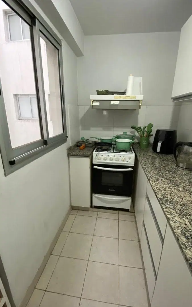 Departamento amoblado - 2 dormitorios y balcón en General Paz 3