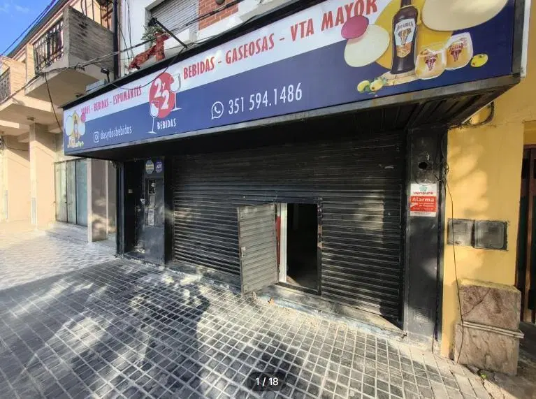 Local comercial 150m2 con Oficina y Patio! B° General Paz 2