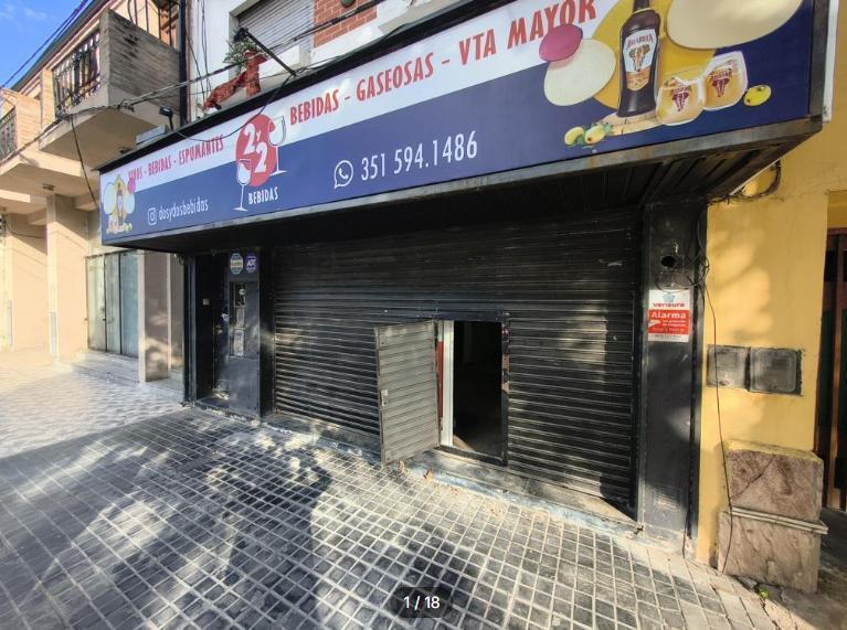 Foto de Local comercial 150m2 con Oficina y Patio! B° General Paz, imagen 3