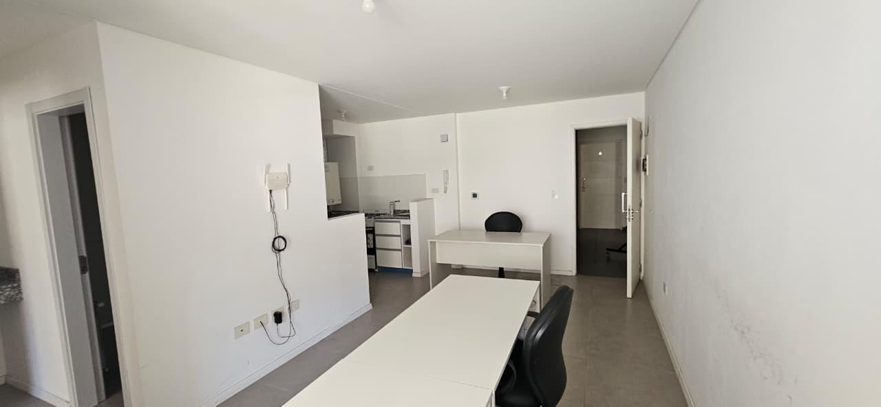 Foto de DEPARTAMENTO 1 DORMITORIO CON BALCÓN- TERRAZA CON ASADOR, imagen 4