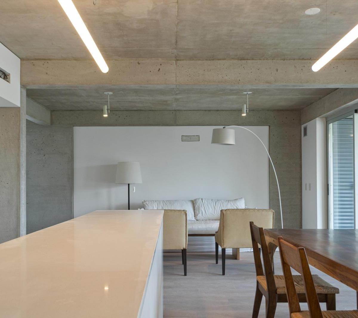 Venta Departamentos en Pozo Excelente Ubicación Zona Flores 1