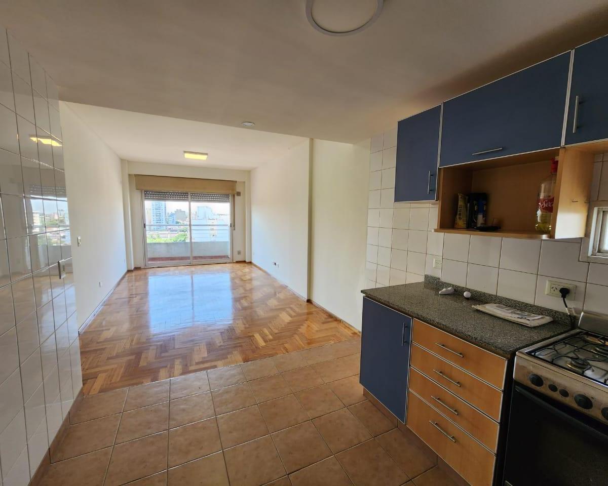 Vende Hermoso Departamento Zona Floresta