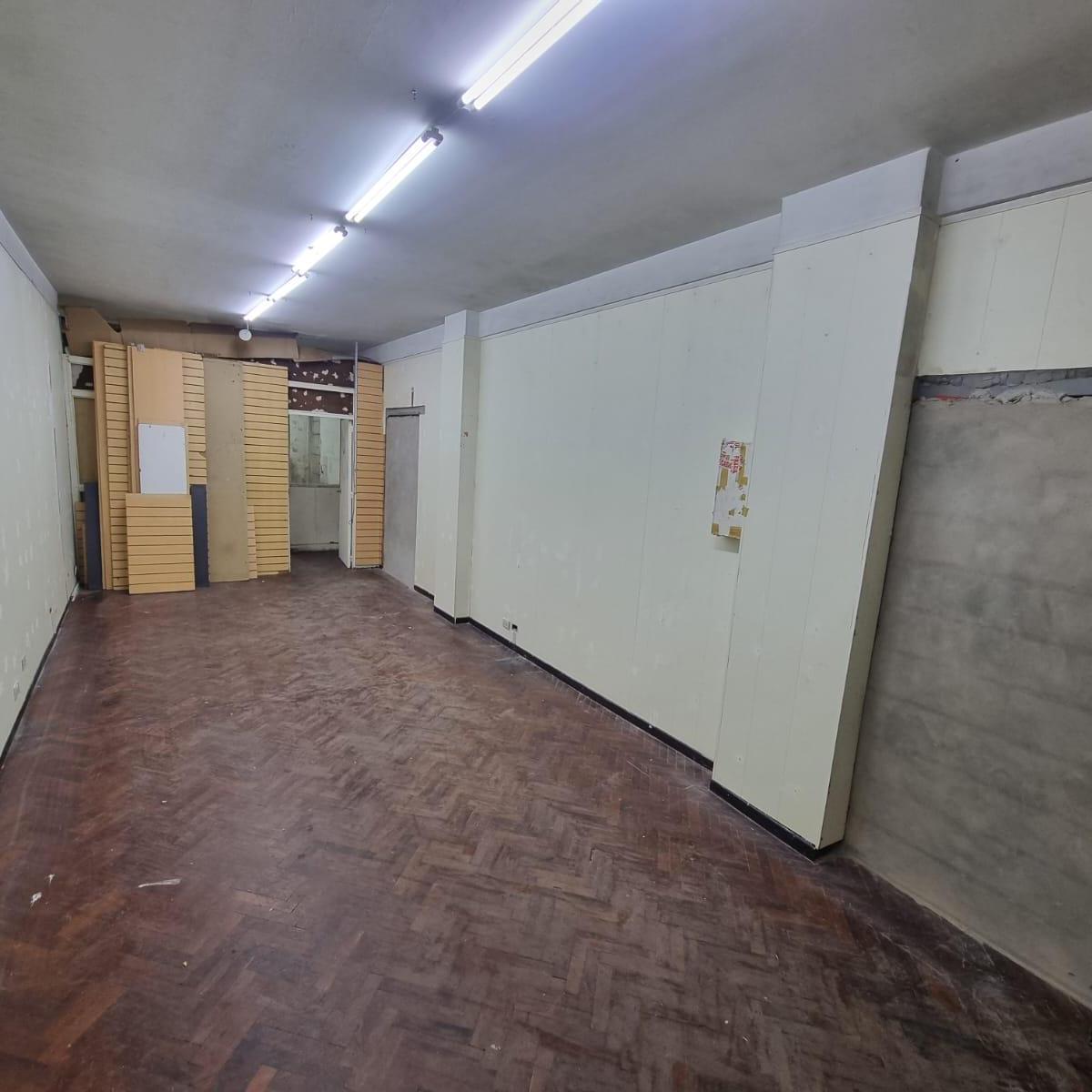 Foto de Se Vende Oficina Muy Bien Ubicada En Zona Comercial Once., imagen 5