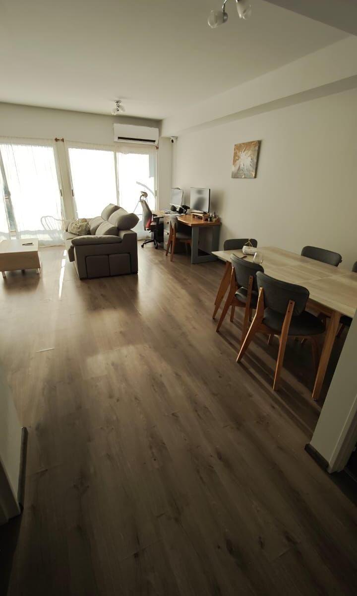Foto de Se Vende Amplio Departamento En La Zona De Almagro, imagen 2
