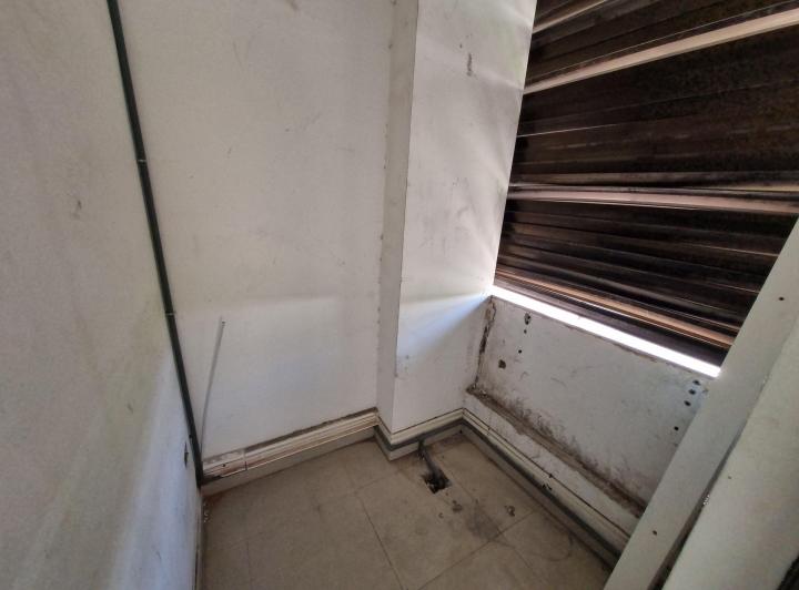 Foto de Se Alquila Oficina En La Zona Comercial Flores, imagen 3