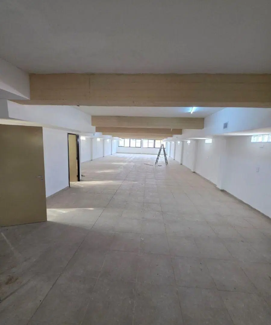 Se Vende Deposito Comercial A Estrenar En La Zona De Flores 4