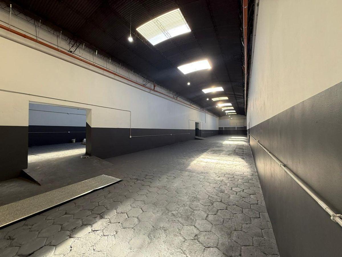 Foto de Se Vende Amplio Deposito Comercial en Caballito, imagen 3