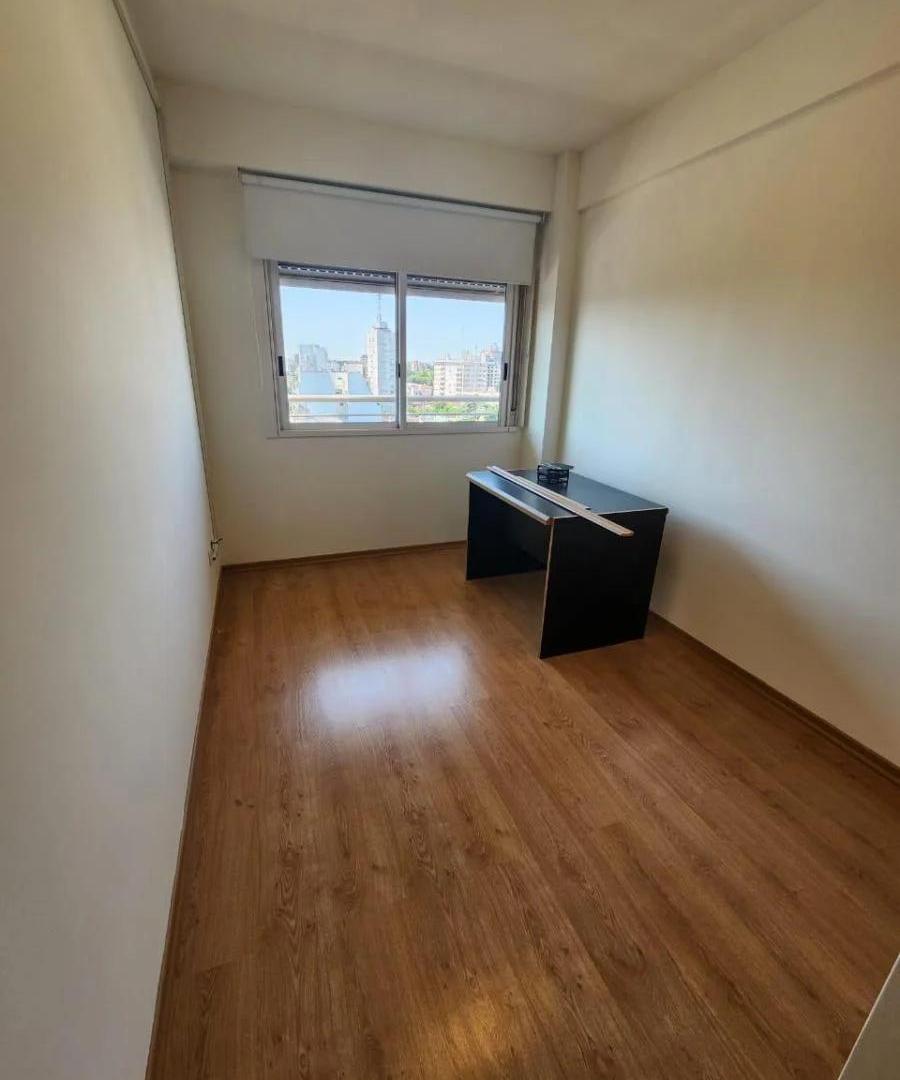 Foto de Vende Hermoso Departamento Zona Floresta, imagen 3
