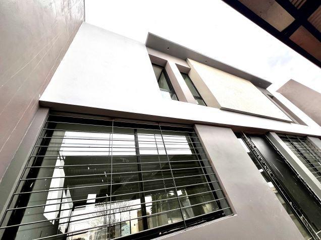 DUPLEX DE CATEGORIA EN CUESTA COLORADA - ESCRITURA
