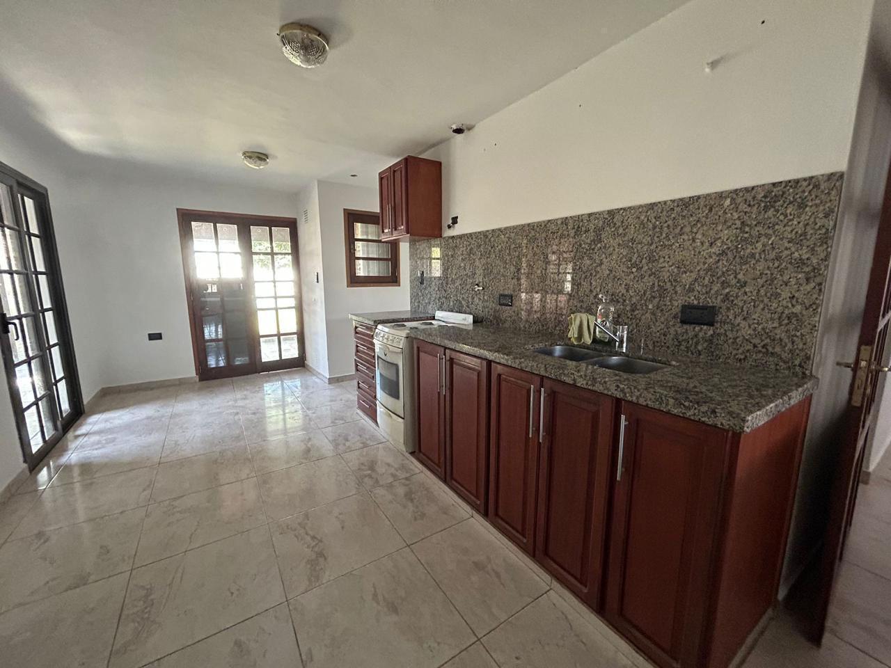 Foto de Casa en alquiler Villa Belgrano, imagen 5