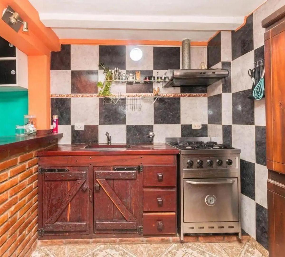 Venta Depto 3 Amb en Misiones Al 1000 (San Jose - Temperley) 5