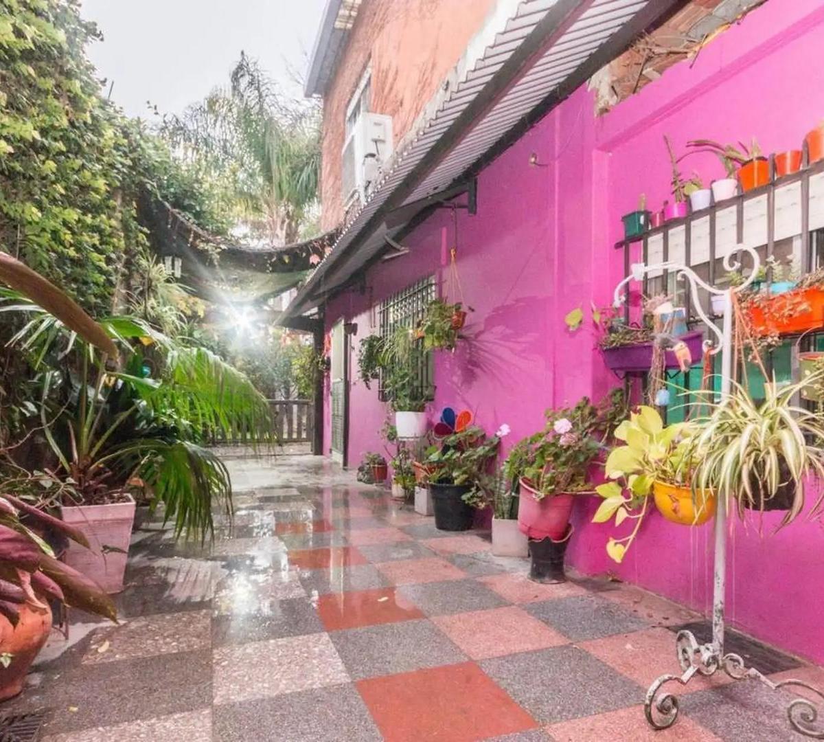 Venta Depto 3 Amb en Misiones Al 1000 (San Jose - Temperley) 2