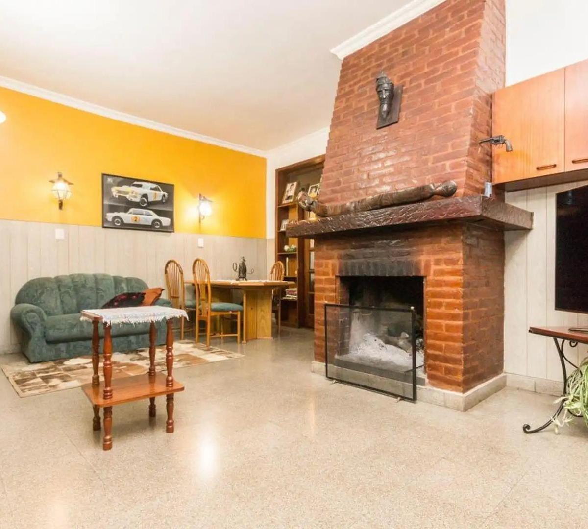 Venta Casa 3 Amb en Frias 5500 (Almirante Brown - San Jose) 1