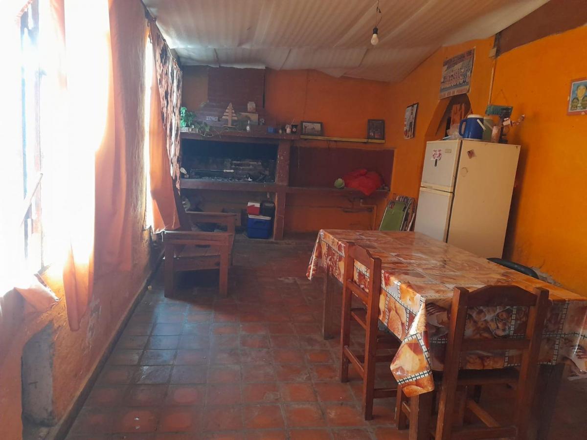Remax Vende Casa a Refaccionar en Monte Vera. 1