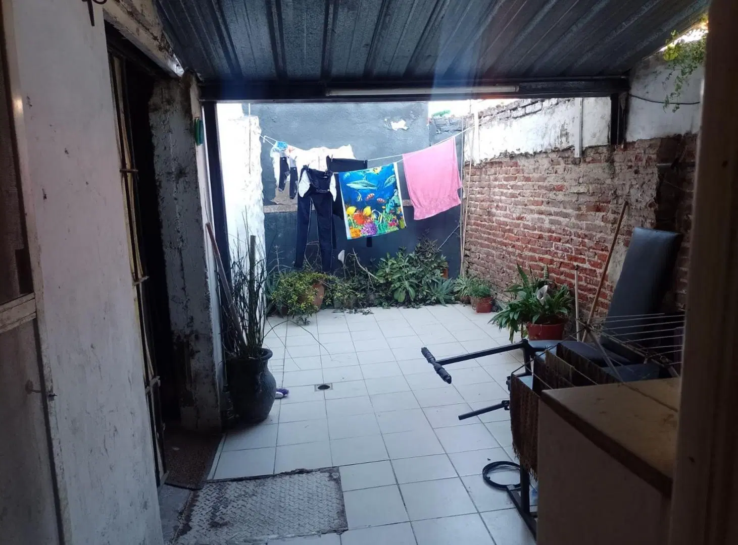 VENTA CASA CON GALPÓN 4