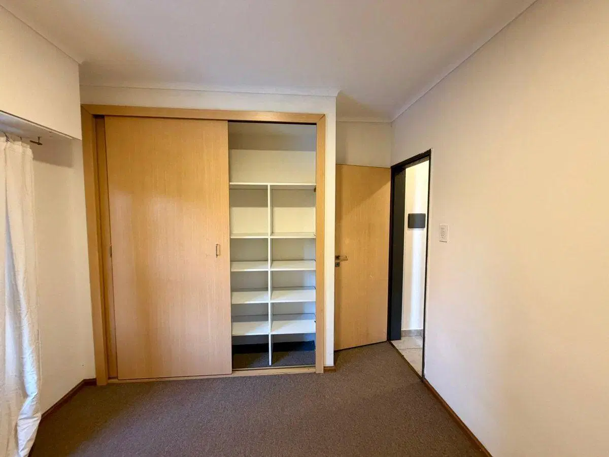 VENTA DPTO 1 DORM Y COCHERA ZONA LEGISLATURA 4