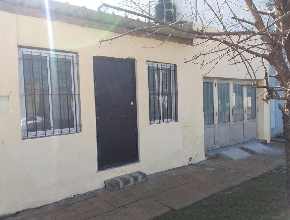 VENTA CASA EN PLANTA BAJA