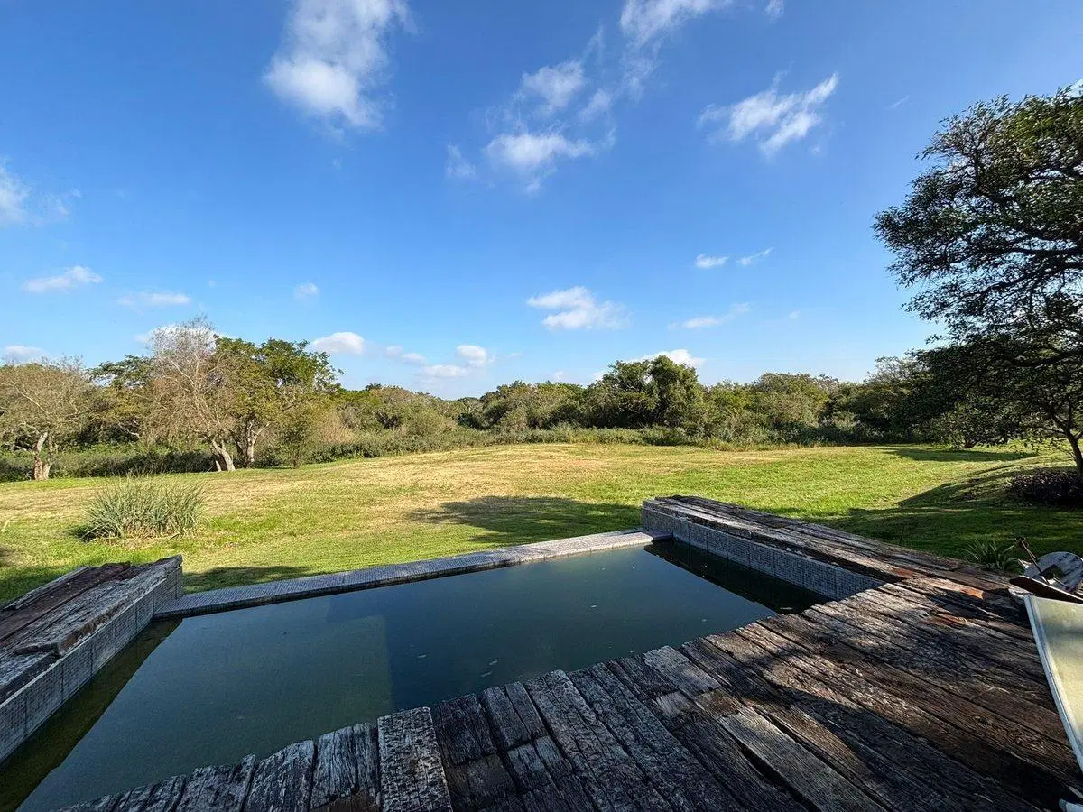 HERMOSA CASA MODERNA EN COUNTRY UBAJAY 2