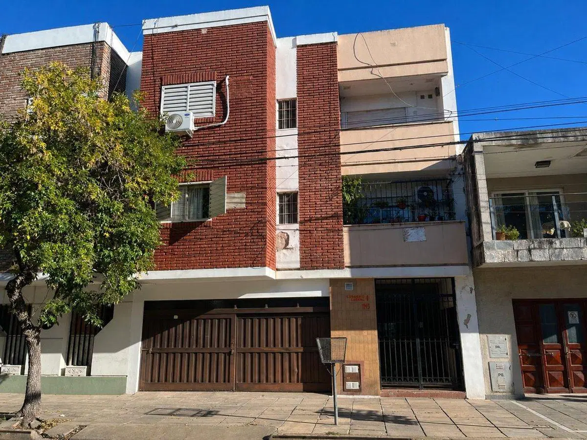 VENTA DPTO 1 DORM EN PLANTA BAJA - B°CANDIOTI SUR 3