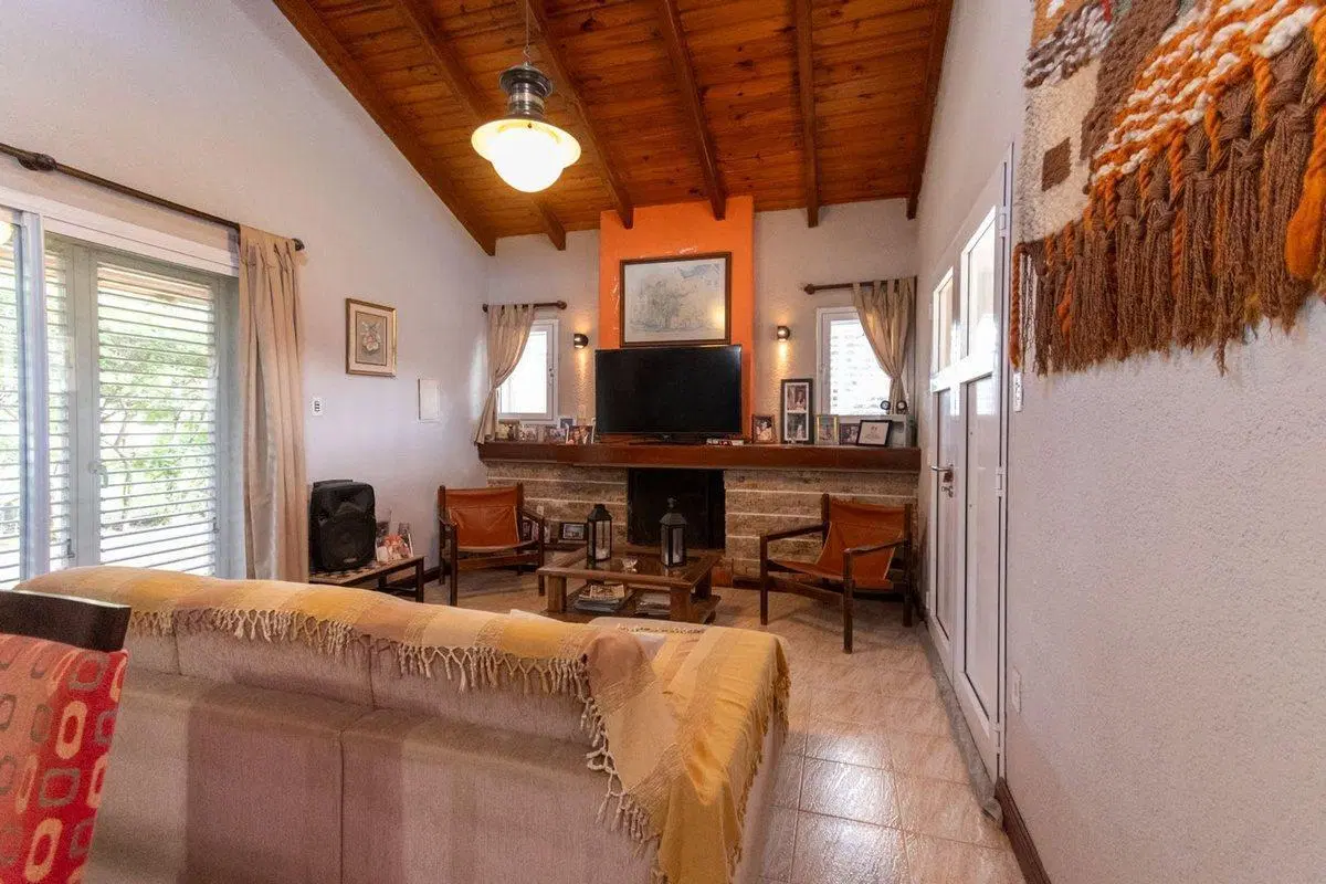 VENTA EN LA TATENGUITA-4 DORM-PISCINA-QUINCHO 4