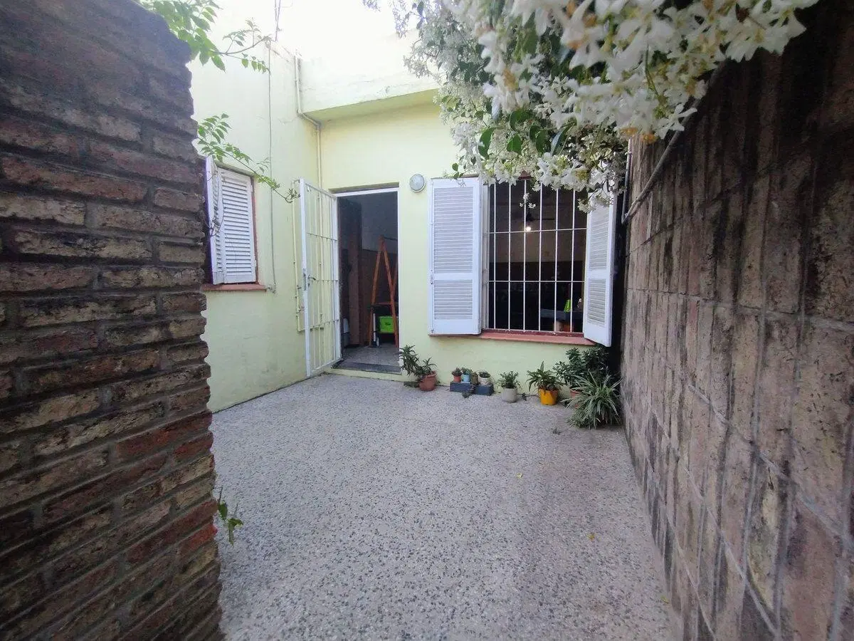 VENTA INTERNO DOS DORM. A MTS.DE AVDA. FREYRE 2