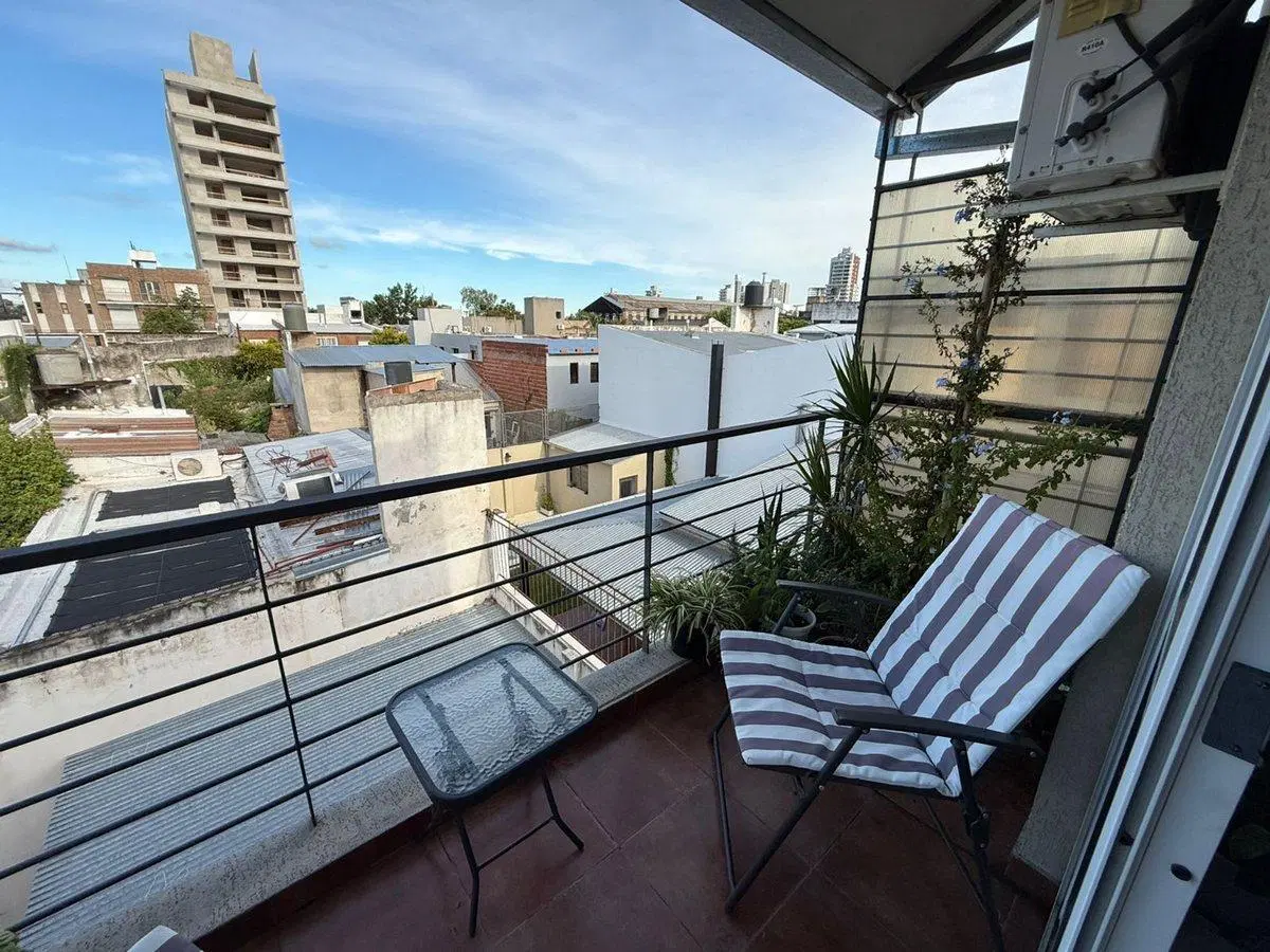 VENTA Dpto 2 DORM  y COCHERA- B° CANDIOTI 4