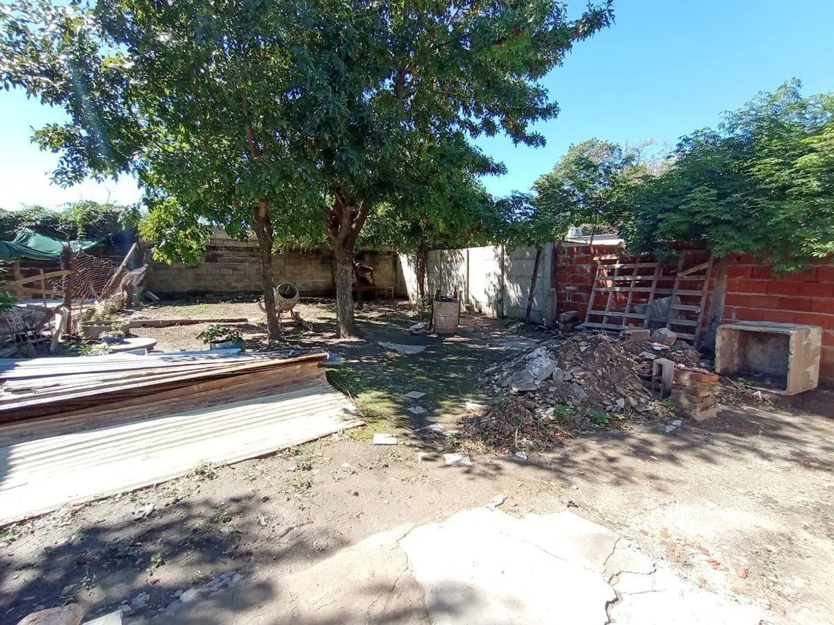 Venta Casa 2 Dormitorios y Patio - Santo Tomé 4
