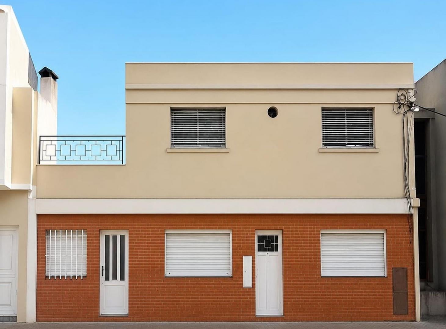 VENTA CASA 2 DORMITORIOS - Bº Constituyentes.
