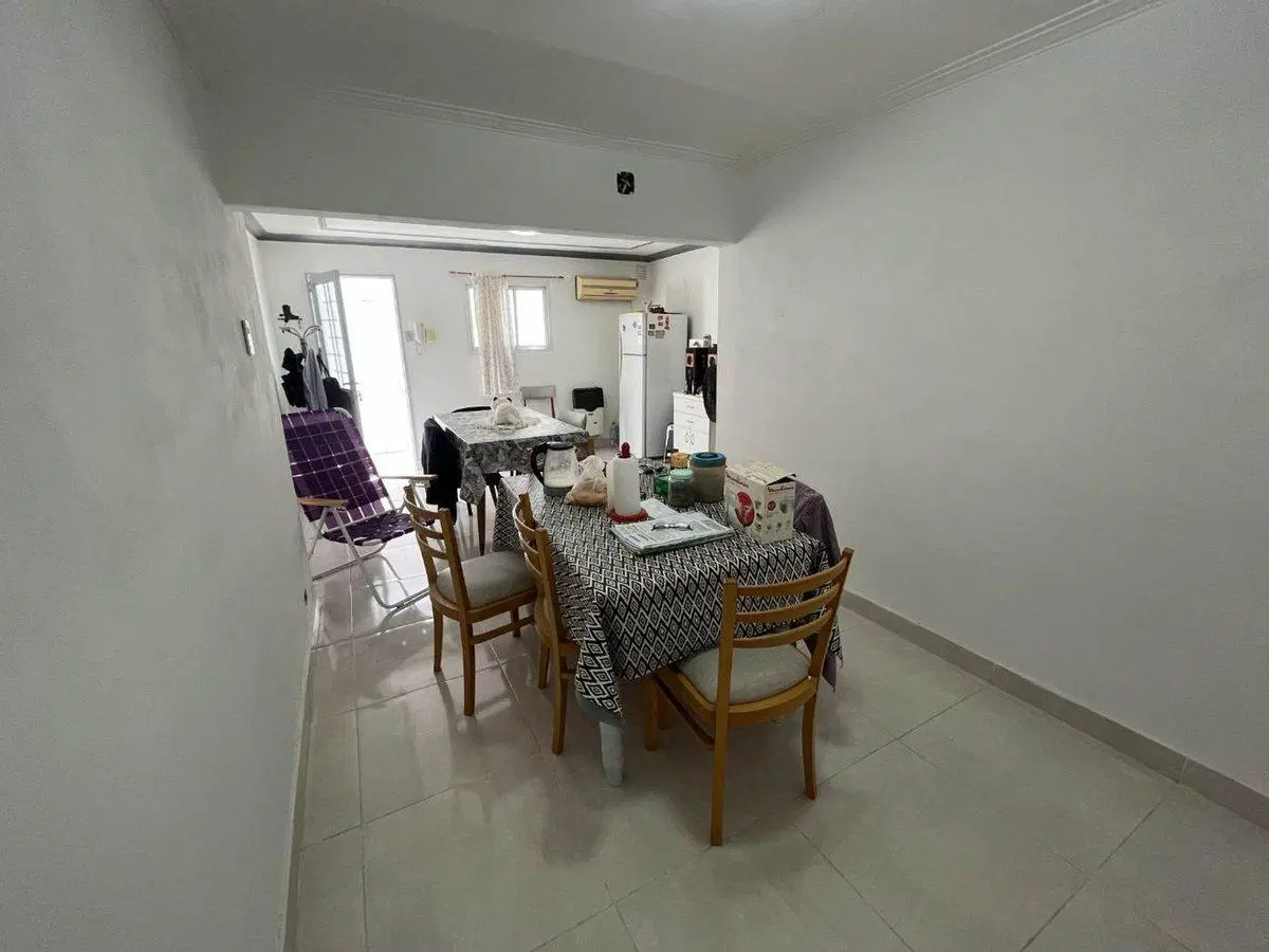 VENTA CASA + DPTO - 4 DORM- B° MAYORAZ 5