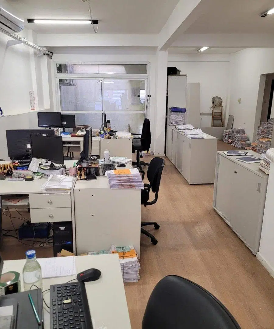 LOCAL COMERCIAL/OFICINAS EN MICROCENTRO 3